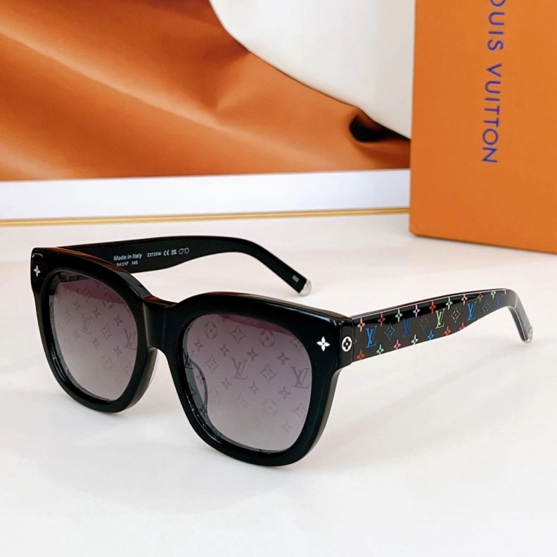 Classic LX Sunglasses 253120