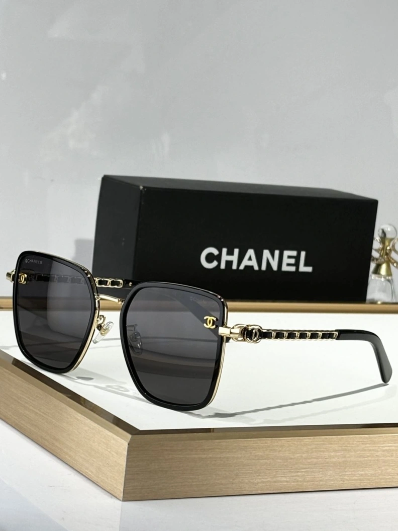 Modern Chxnxl Sunglasses 251128