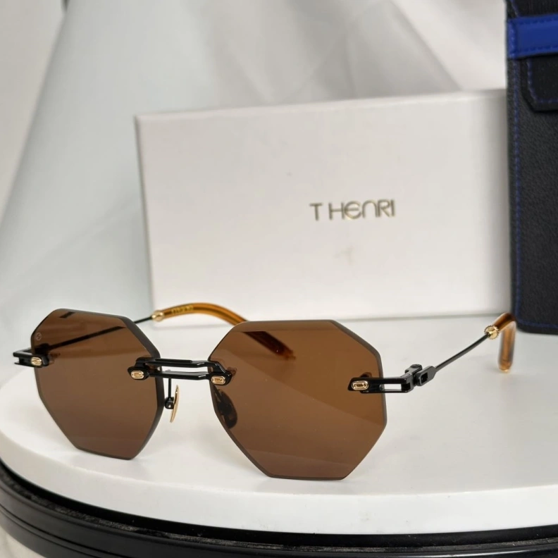 Modern Othxr Sunglasses 254588