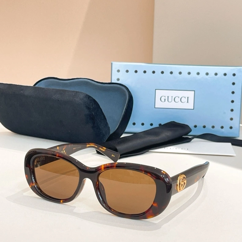 Gxccx Sunglasses Practical 252361