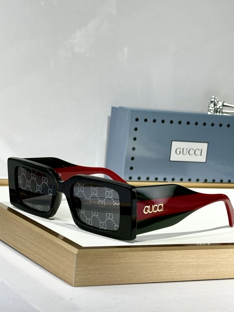 Resilient Gxccx Sunglasses 252375