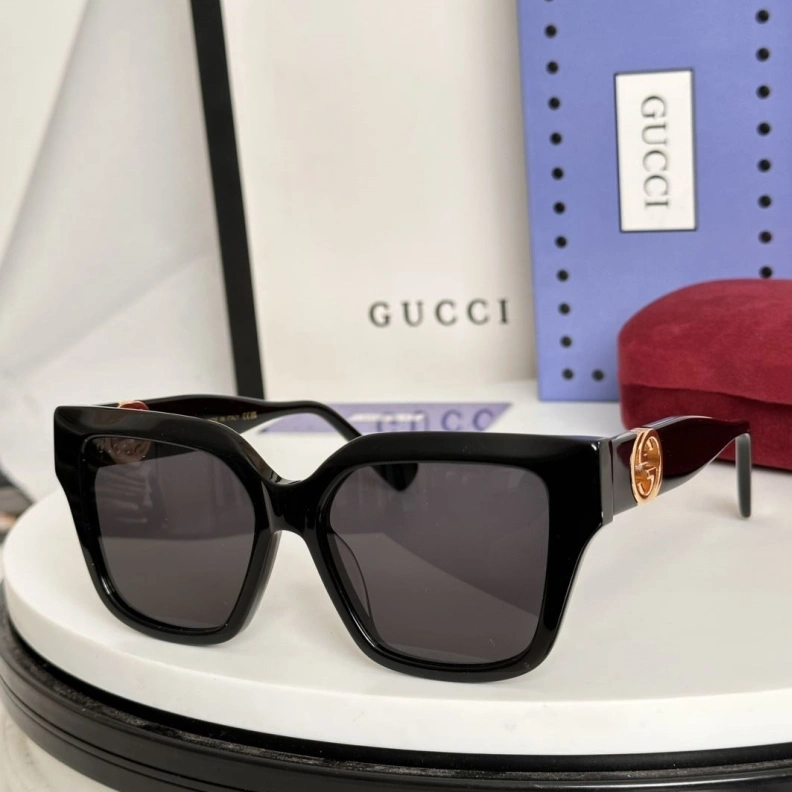 Gxccx Sunglasses Minimalist 252364