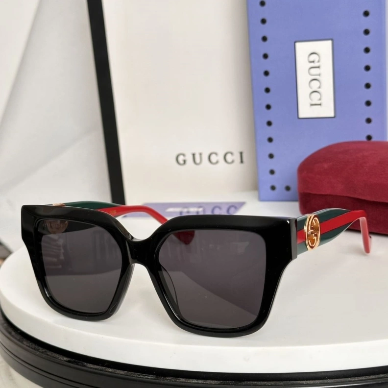 Gxccx Sunglasses Minimalist 252364