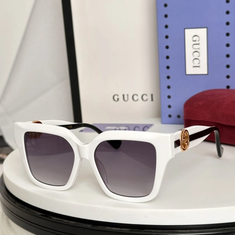 Gxccx Sunglasses Minimalist 252364