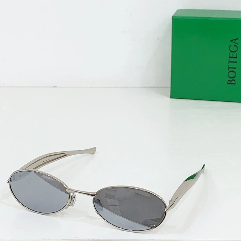 WellDesigned Bxttxga Vxnxta Sunglasses 250156