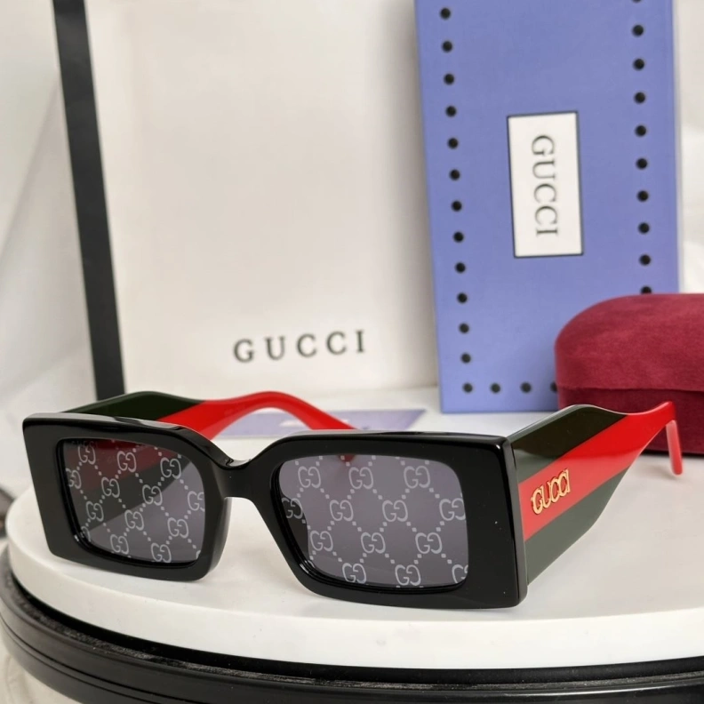 Compact Gxccx Sunglasses 252377