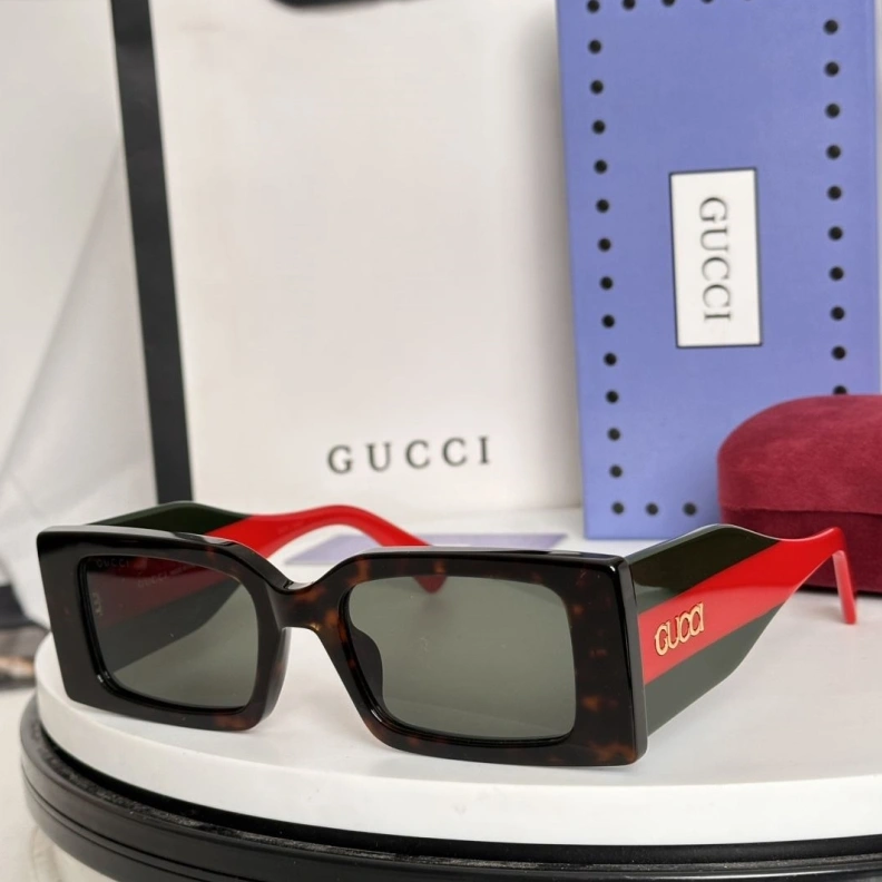 Compact Gxccx Sunglasses 252377