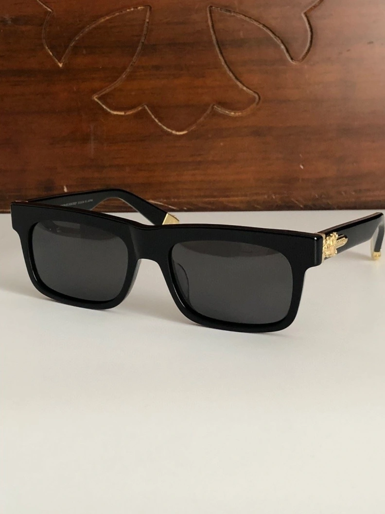 Chrxmx Hxxrts Sunglasses WellDesigned 251319