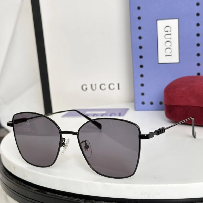 Gxccx Sunglasses Vibrant 252352