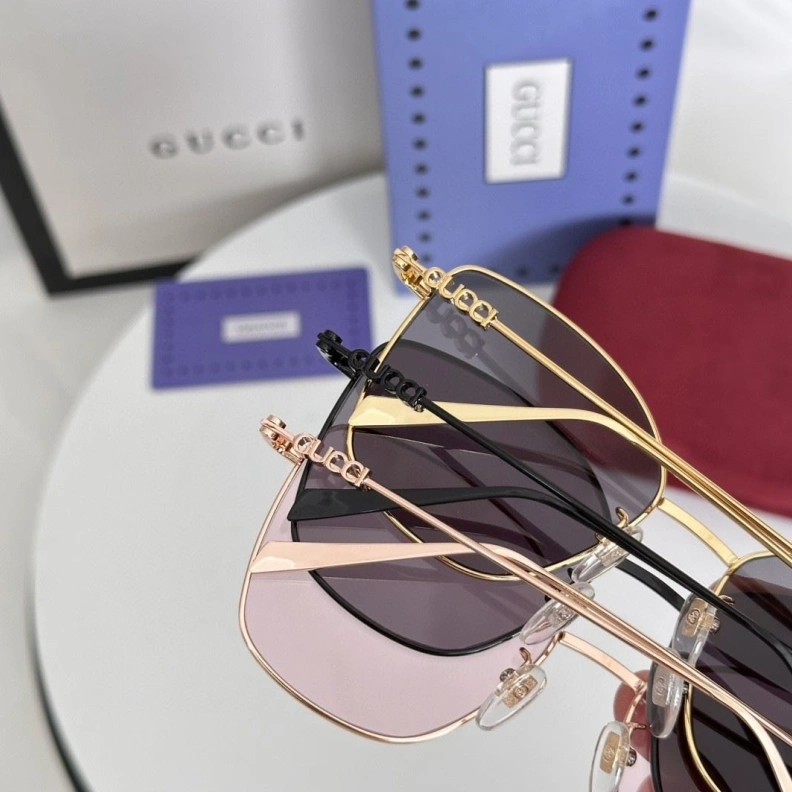 Gxccx Sunglasses Vibrant 252352