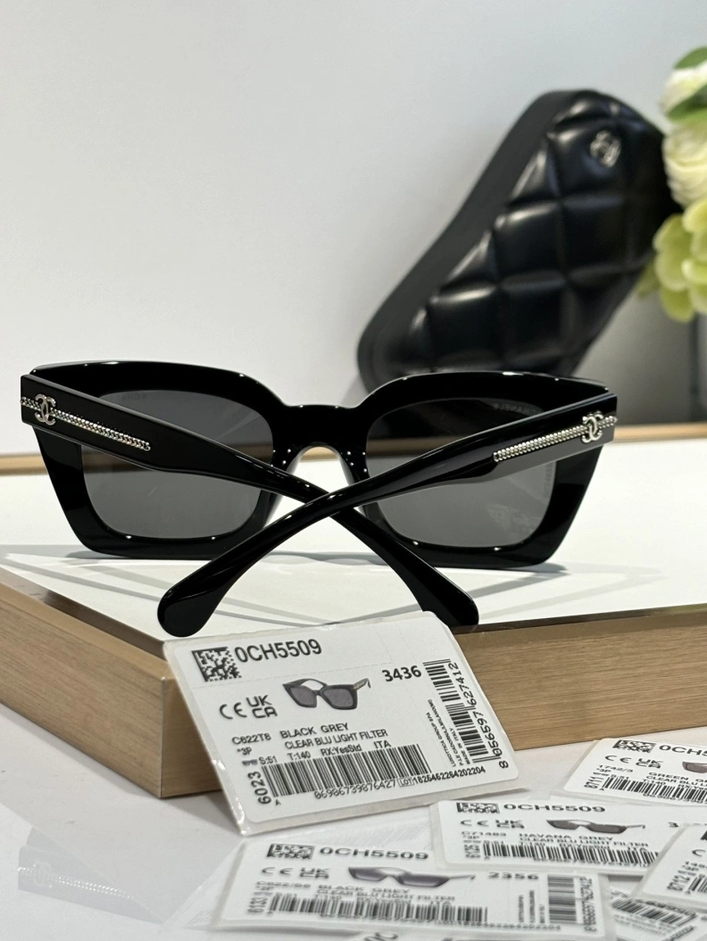 Othxr Sunglasses Bold 254516