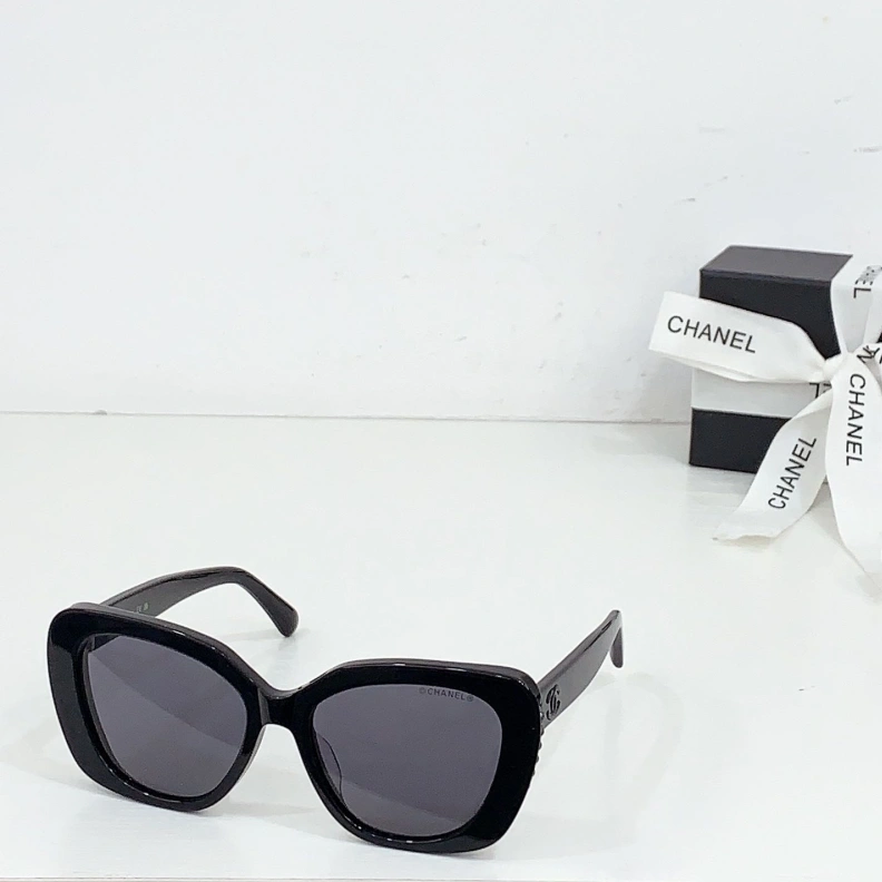 Vibrant Chxnxl Sunglasses 251084