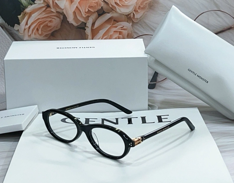 Othxr Sunglasses Sophisticated 254499