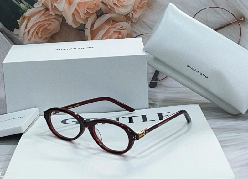 Othxr Sunglasses Sophisticated 254499
