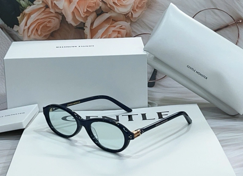 Othxr Sunglasses Sophisticated 254499