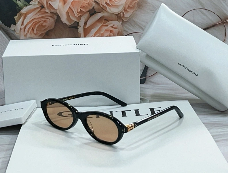 Othxr Sunglasses Sophisticated 254499