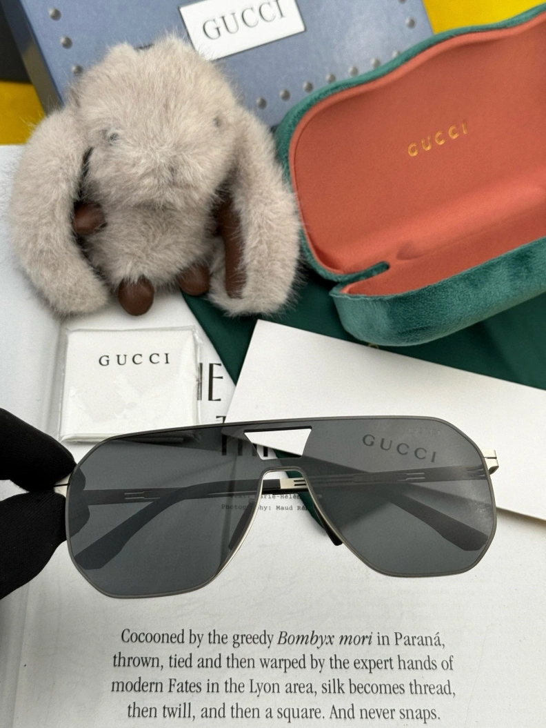 Unique Gxccx Sunglasses 252314