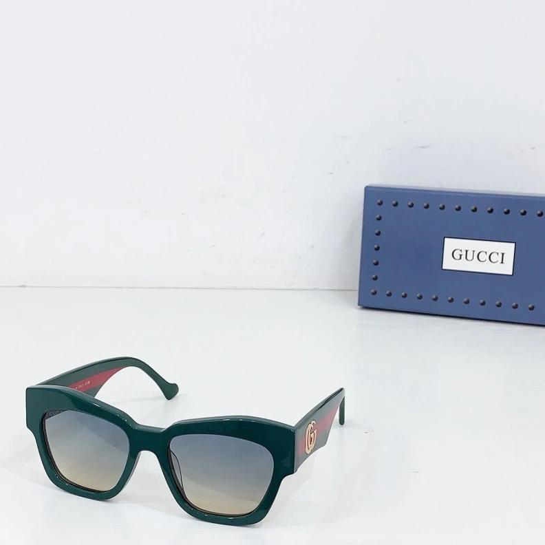 Bold Gxccx Sunglasses 252310