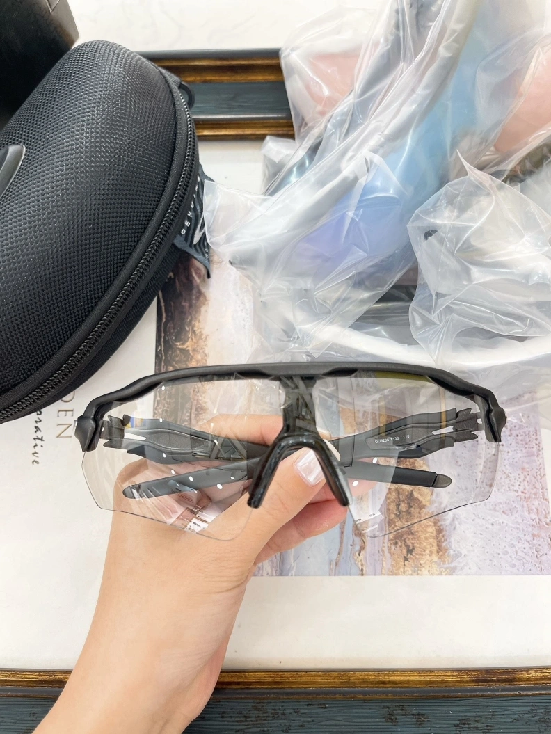 Othxr Sunglasses Sophisticated 254479