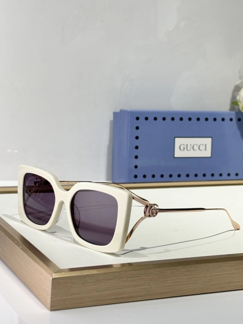 Gxccx Sunglasses Refined 252308