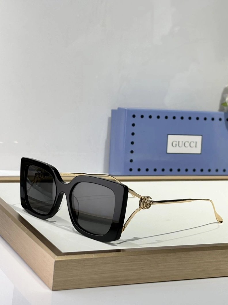 Gxccx Sunglasses Refined 252308