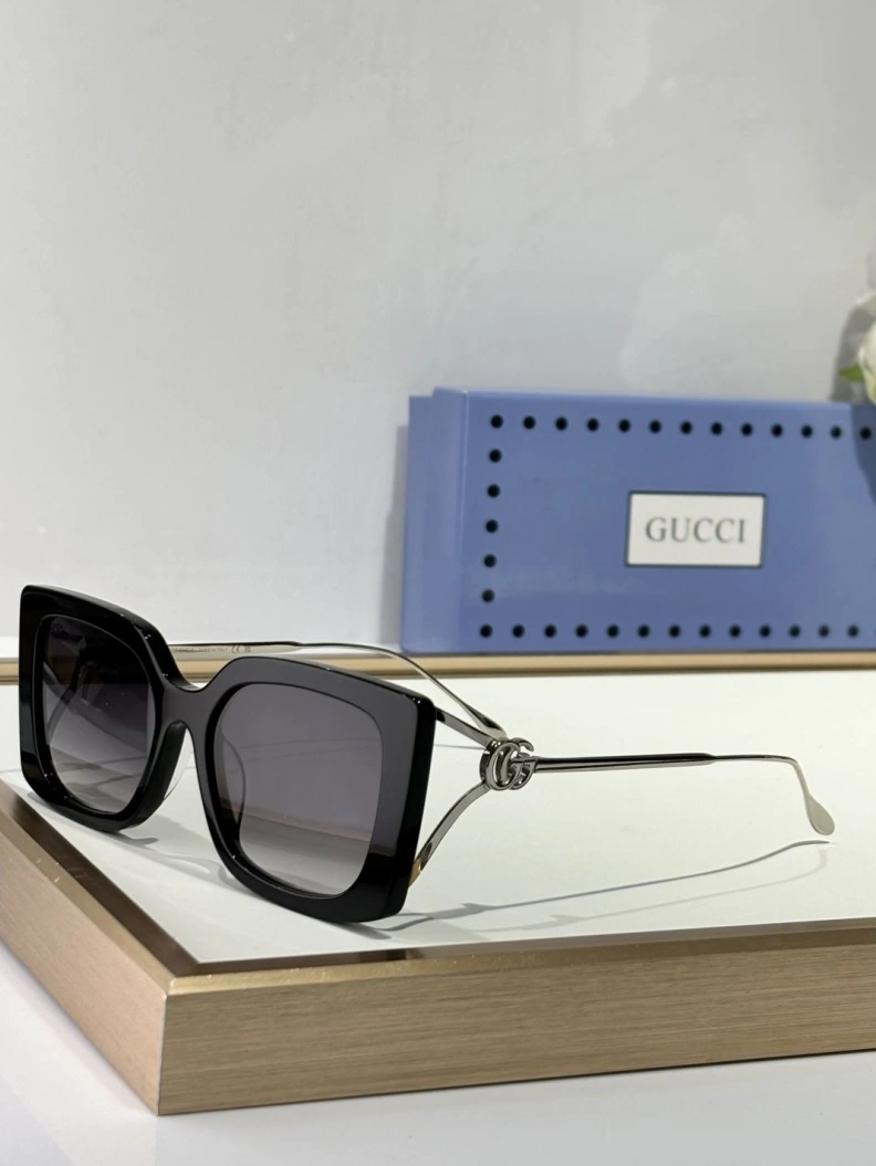 Gxccx Sunglasses Refined 252308