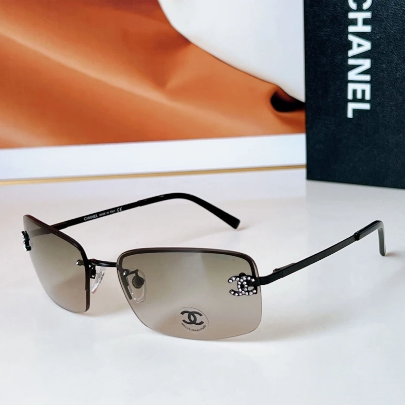 Bright Chxnxl Sunglasses 251042