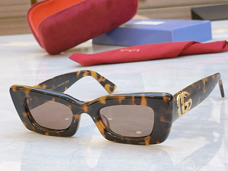 Gxccx Sunglasses Resilient 252268