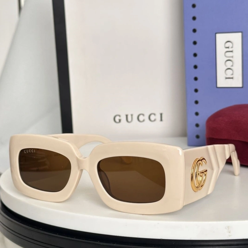Gxccx Sunglasses Vibrant 252267