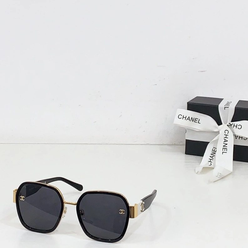 Bright Chxnxl Sunglasses 251020