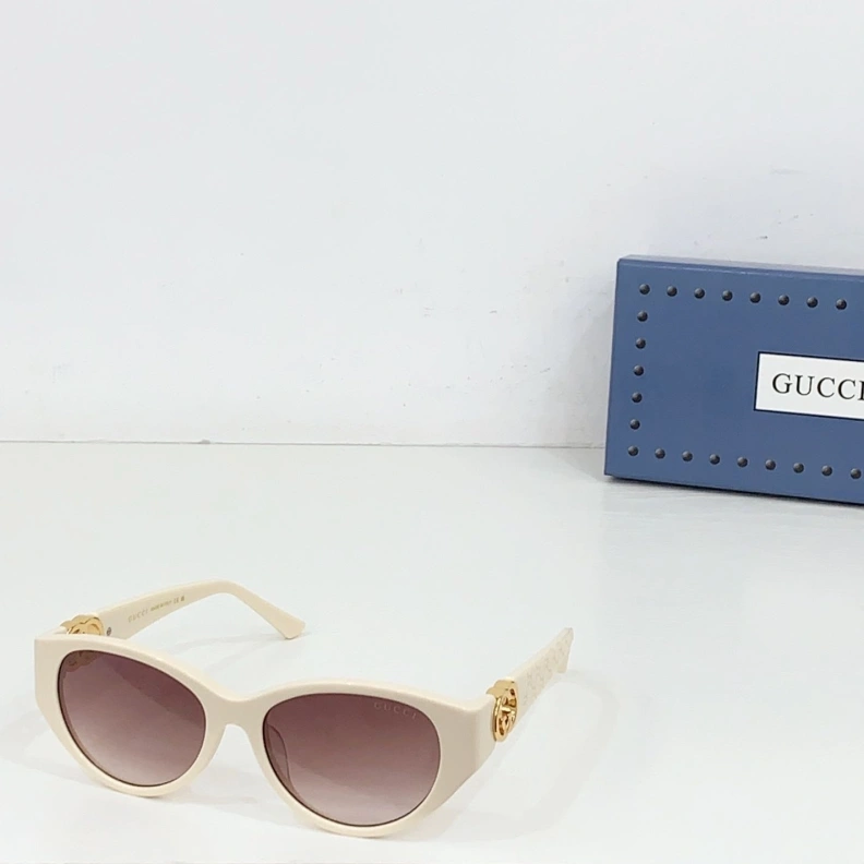 Gxccx Sunglasses Trendy 252249