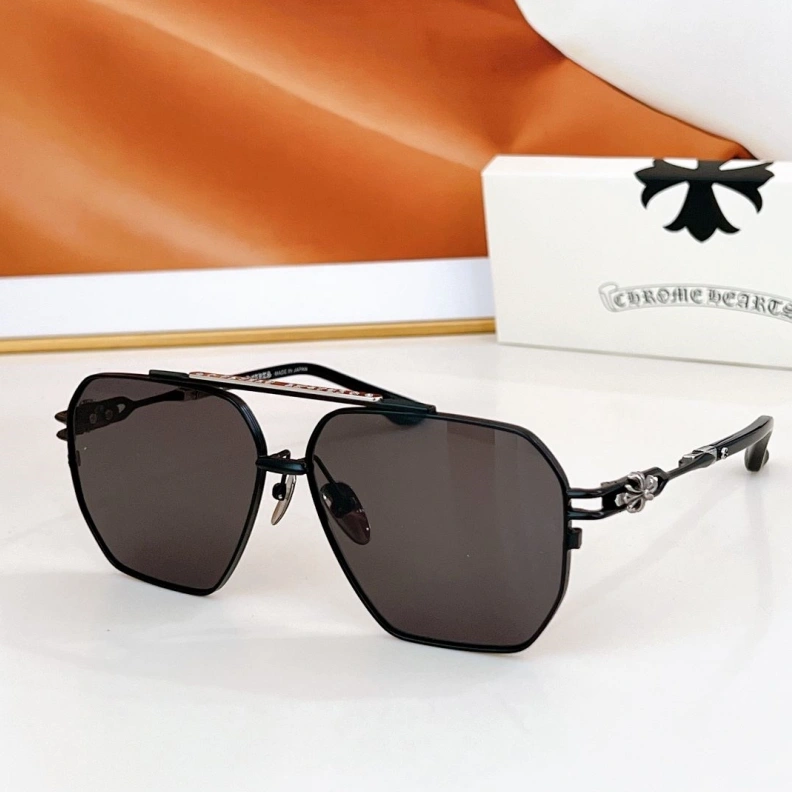 Efficient Chrxmx Hxxrts Sunglasses 251293