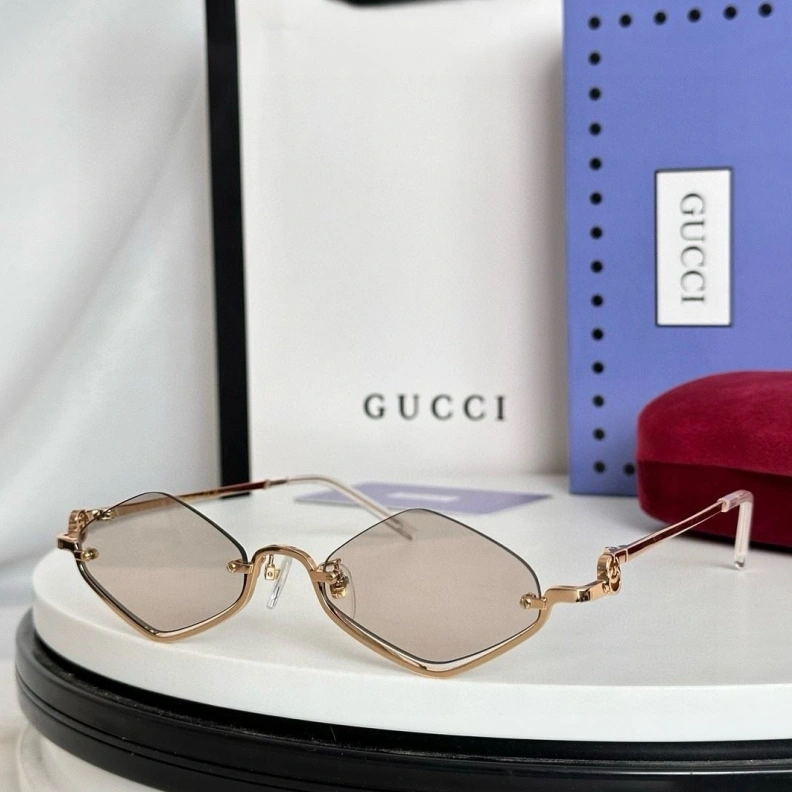 Gxccx Sunglasses WellDesigned 252248