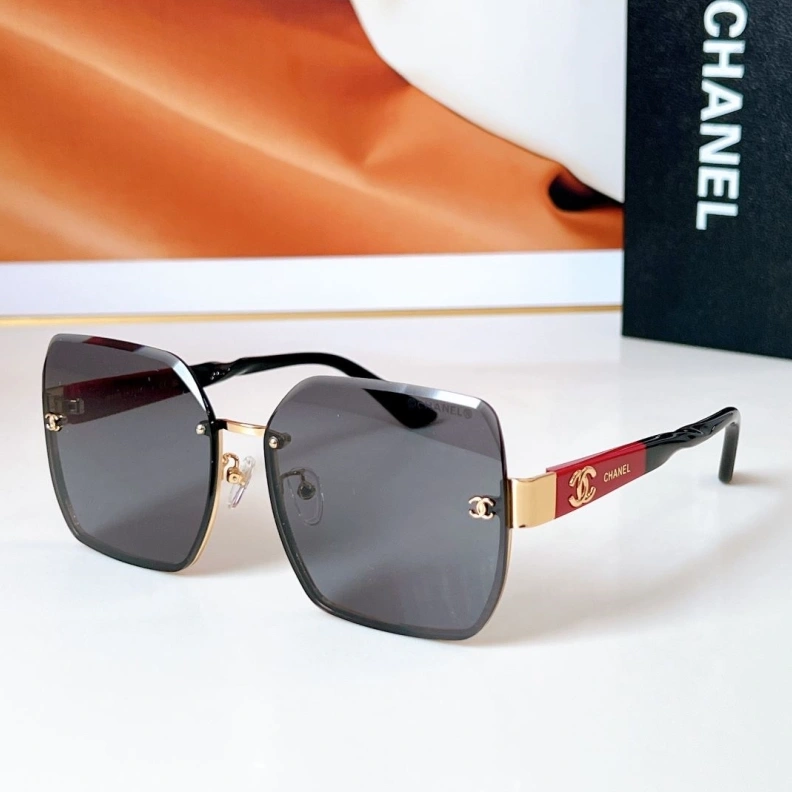 WellDesigned Chxnxl Sunglasses 250978