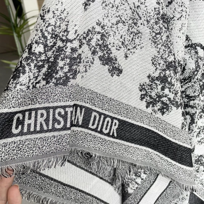 Modern CHRISTIAN DXXR 274334