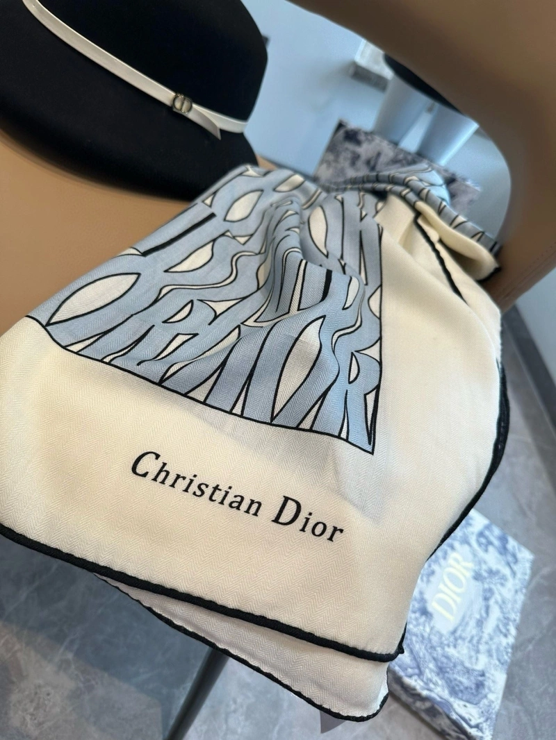 CHRISTIAN DXXR Bold 274324