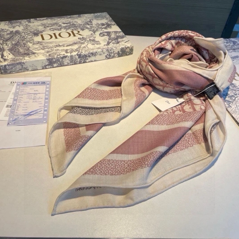 Stylish CHRISTIAN DXXR 274321