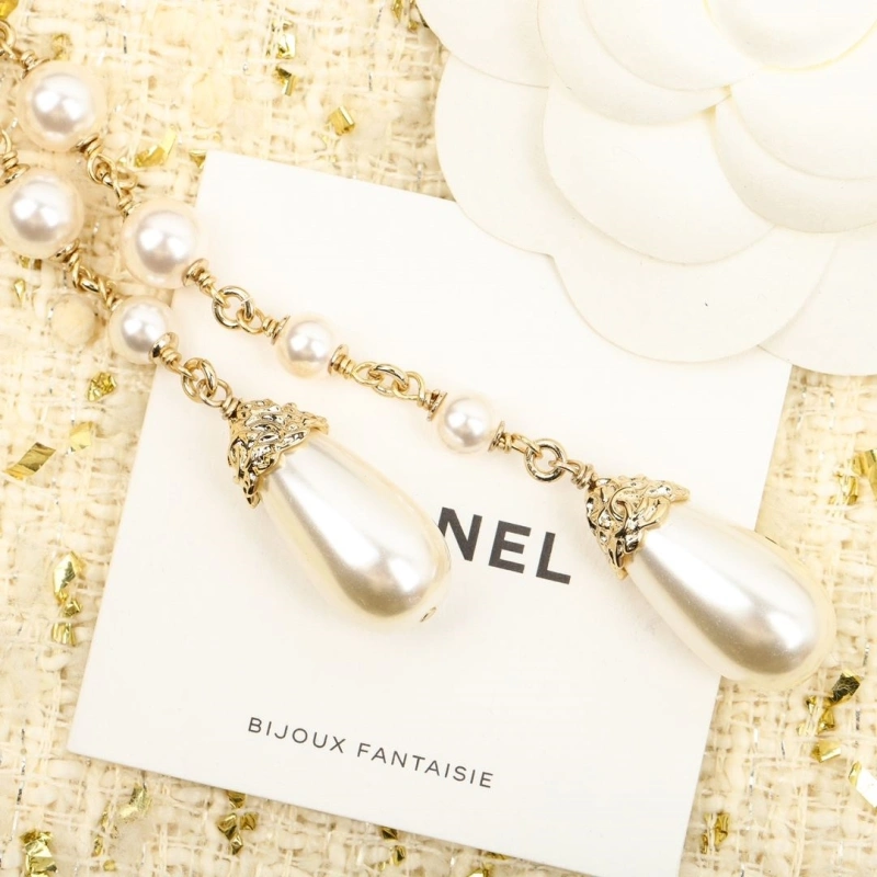 HighQuality Chxnxl Earrings 290496