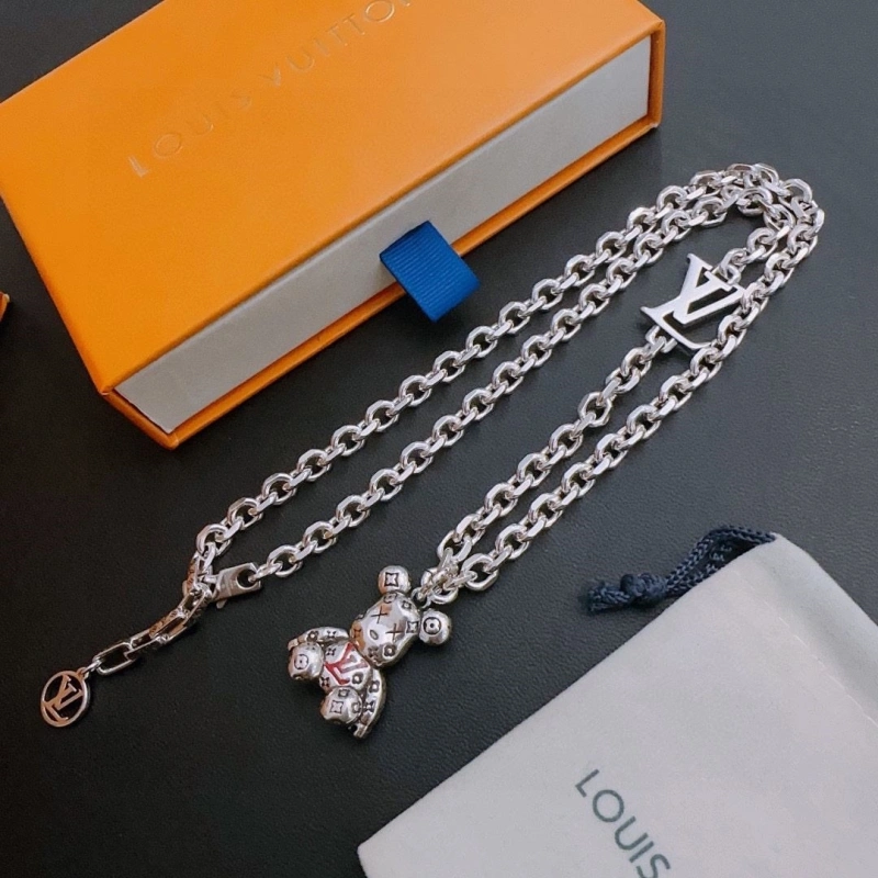 Trendsetting LX Necklaces 310302