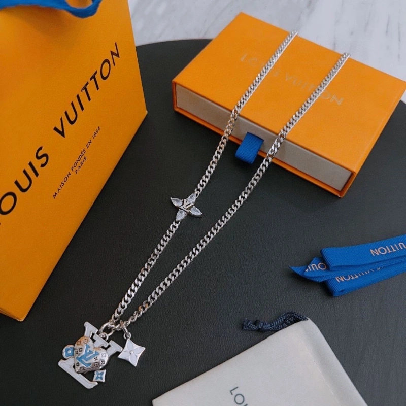 Popular LX Necklaces 310138