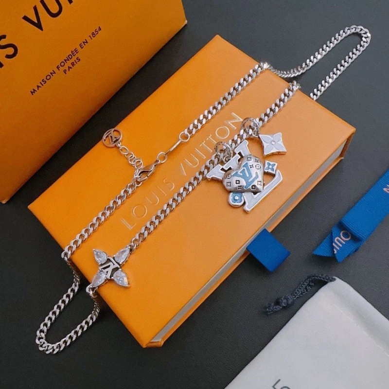 Popular LX Necklaces 310138