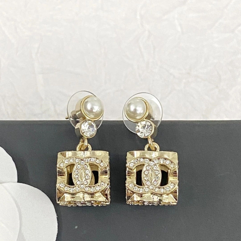 Reliable Chxnxl Earrings 290501