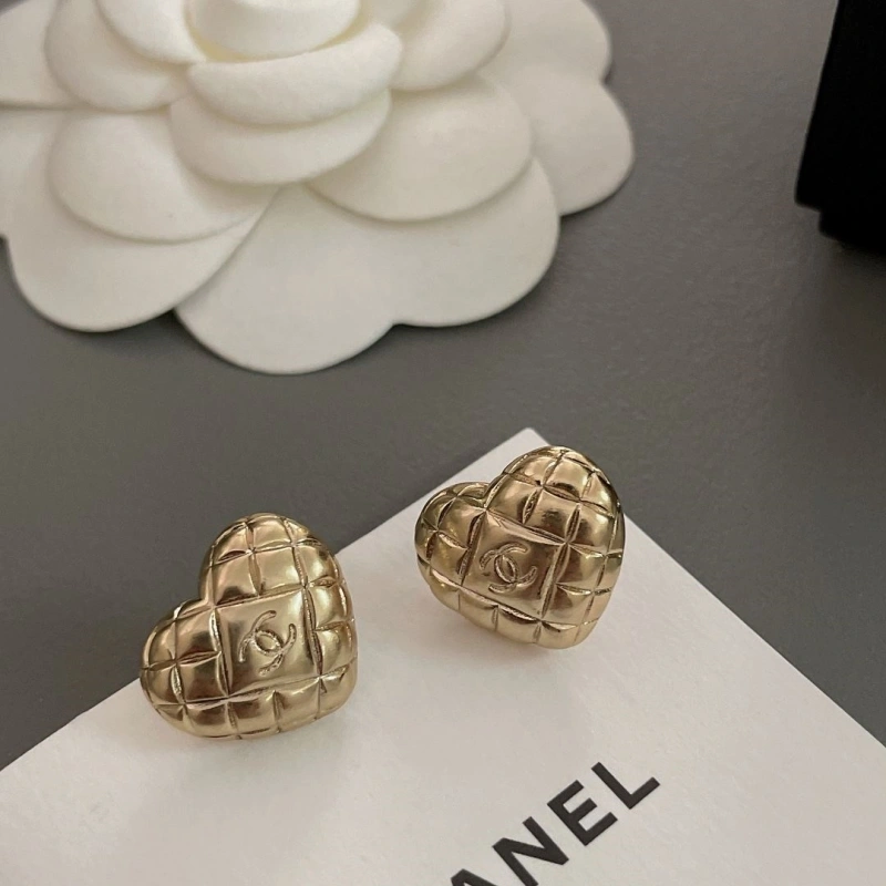 Sophisticated Chxnxl Earrings 290486