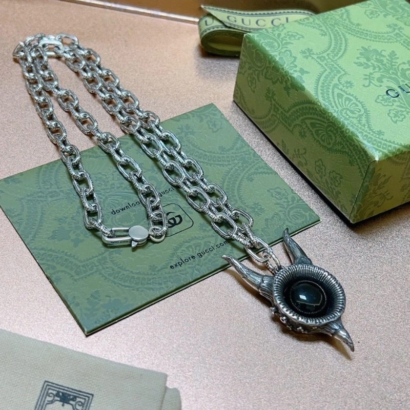 Compact Gxccx Necklaces 304069