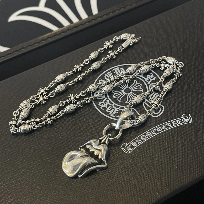 EasyMatch Chrxmx Hxxrts Necklaces 298968