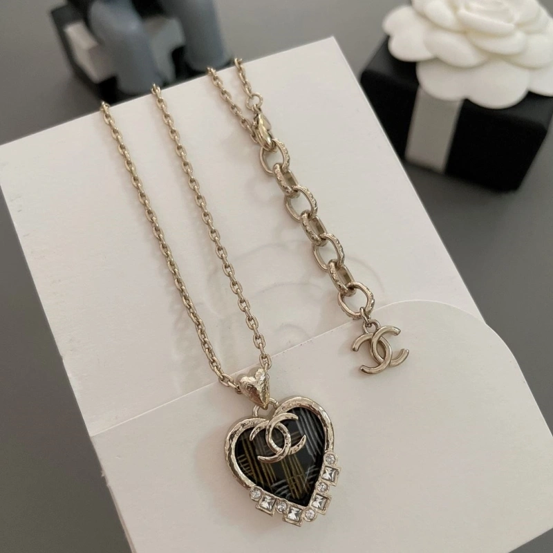 ModernLook Chxnxl Necklaces 289800