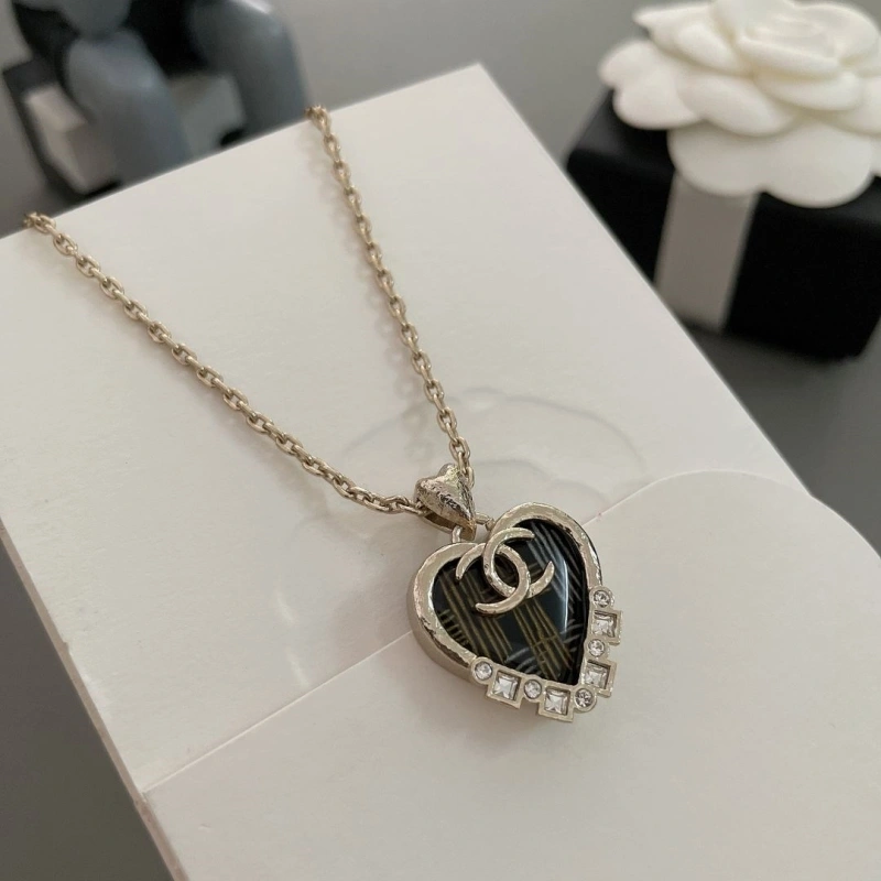 ModernLook Chxnxl Necklaces 289800