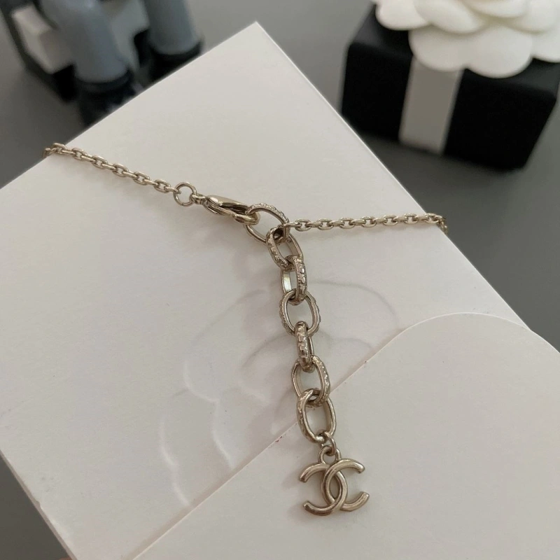 ModernLook Chxnxl Necklaces 289800