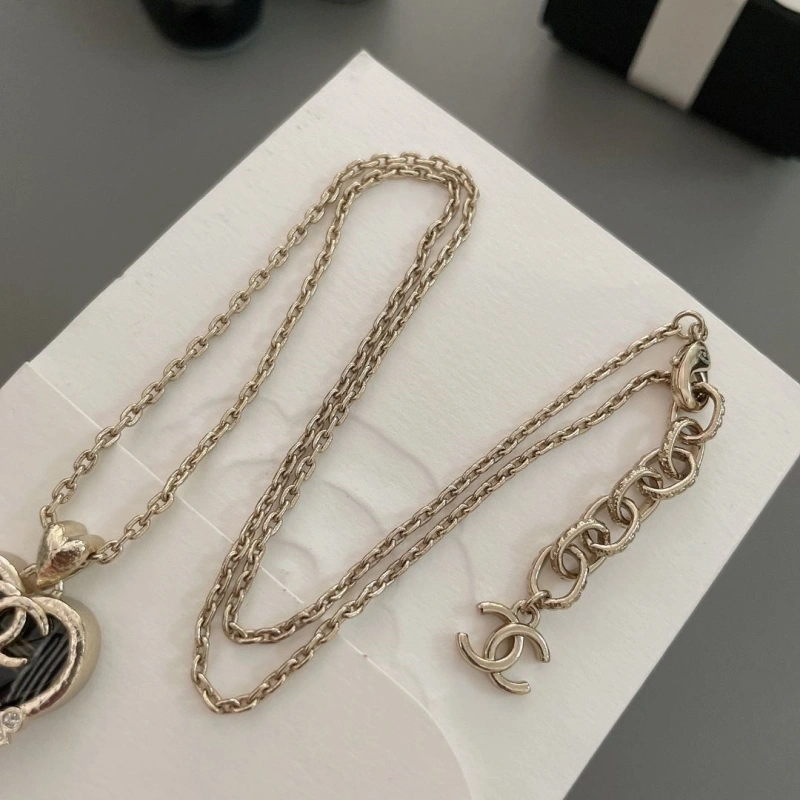 ModernLook Chxnxl Necklaces 289800