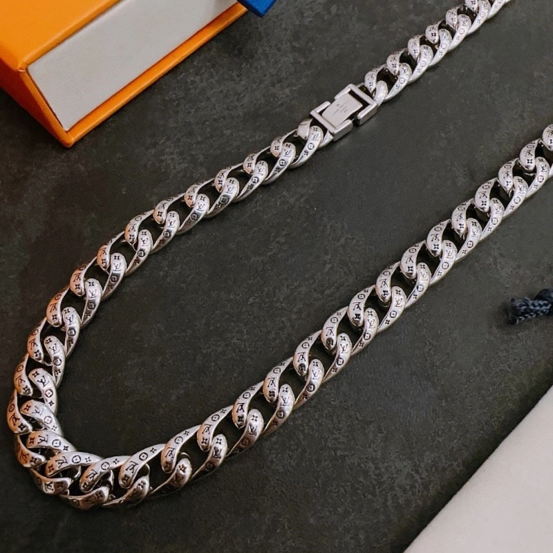 Sophisticated LX Necklaces 310126